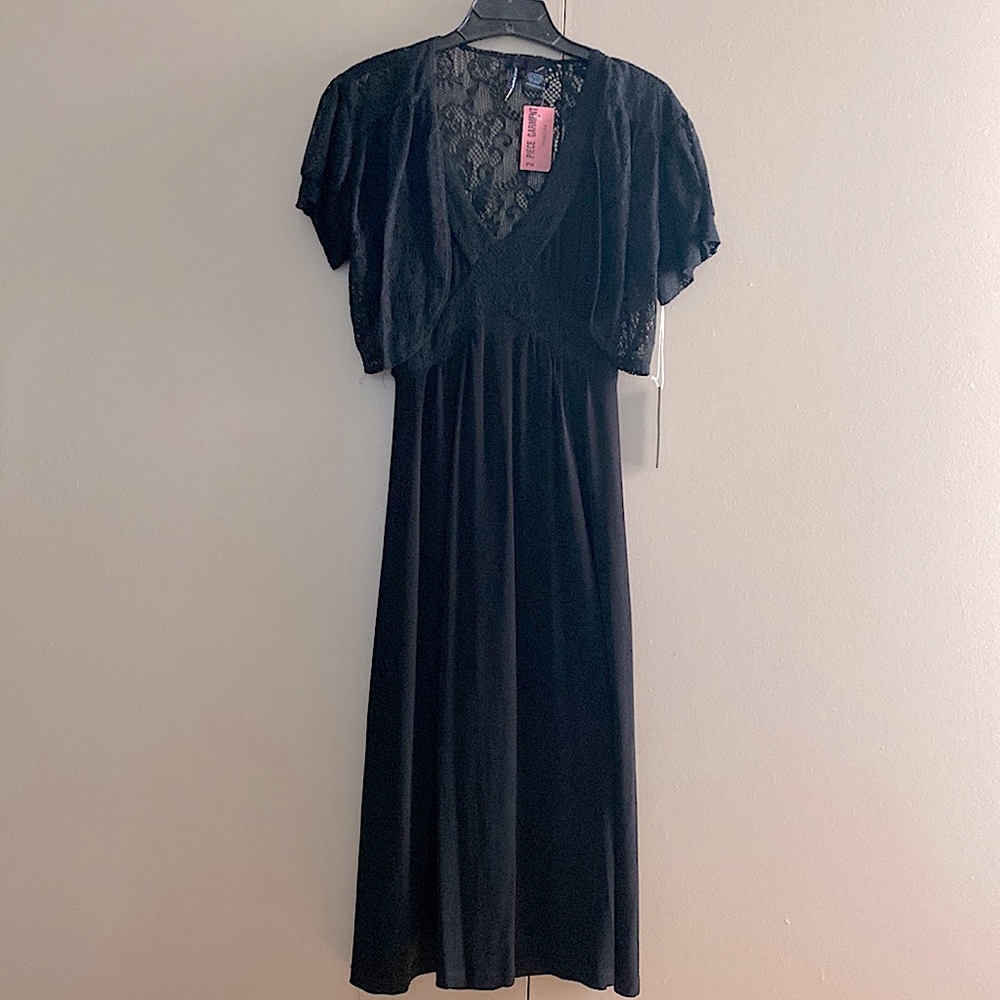 Two piece midi black dress with lacy bolero